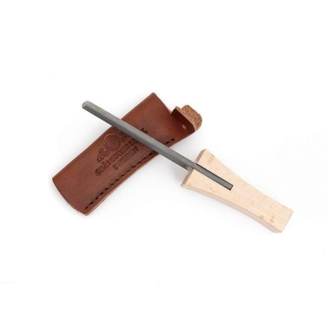 http://www.appalachianoutfitters.com/cdn/shop/files/gransfors-bruk-gransfors-bruk-axe-sharpening-file.jpg?v=1701281638