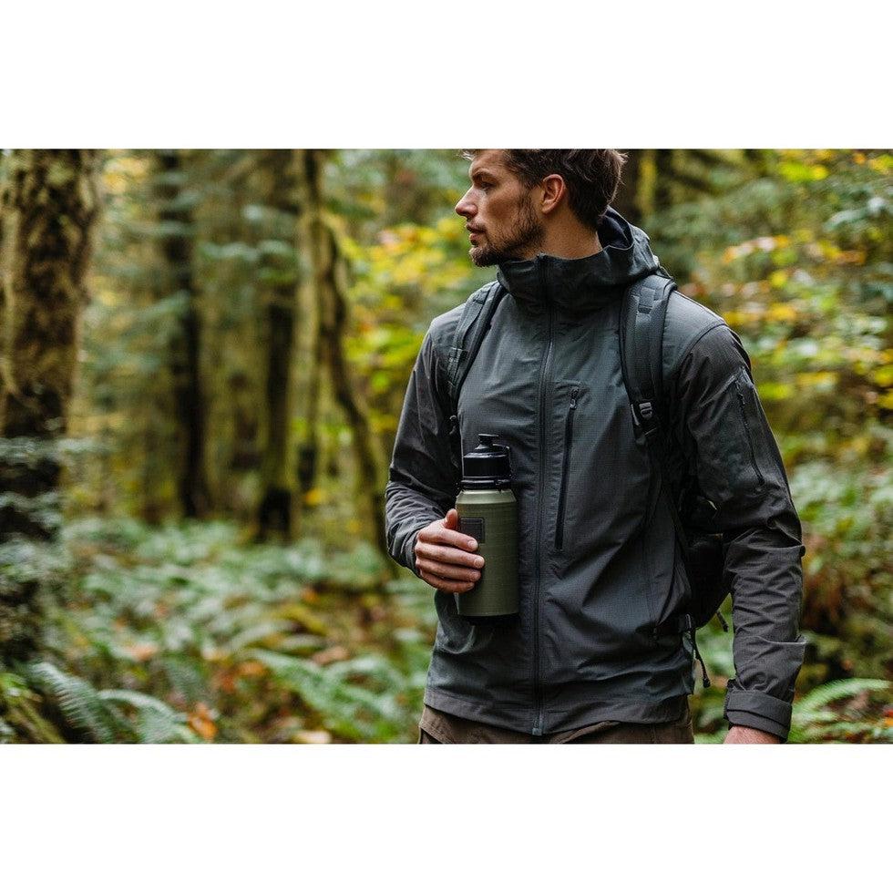 Merino Wool vs. Synthetic – Which is Better for Mountain Hikes?-Appalachian Outfitters